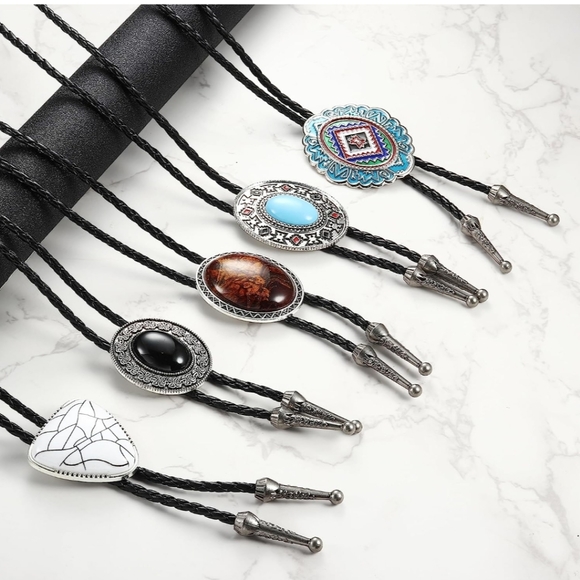 New beautiful Set of 5 Western And Native American style Bolo ties - Picture 2 of 3